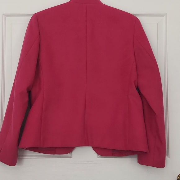 Chico's Vibrant Fuschia Mandarin Collar Blazer Sz. 1 NWT - Picture 4 of 5